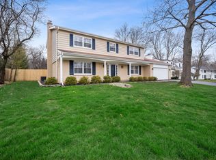 1360 Burr Oak Rd, Lake Forest, IL 60045