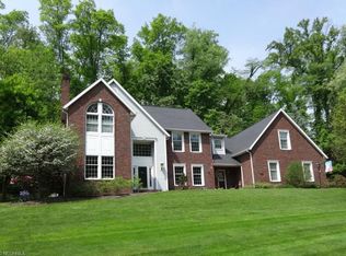 1386 Terrace Rd NW, New Philadelphia, OH 44663