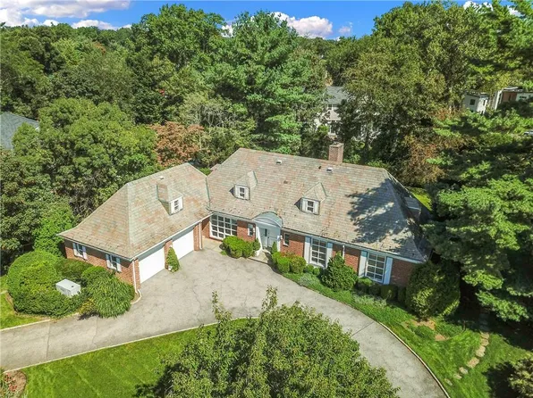 1030 Seahaven Drive, Mamaroneck, NY 10543
