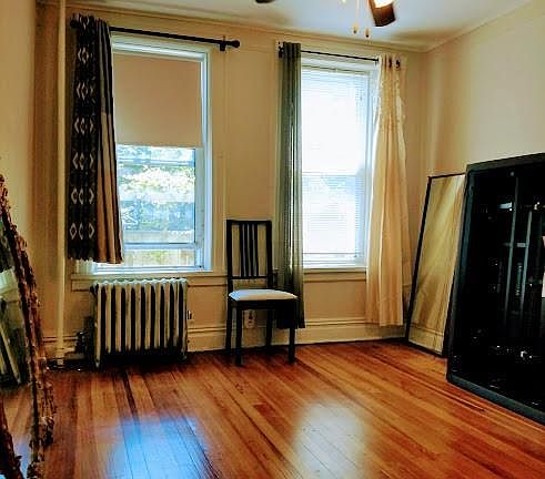 5th image of 3035 49th St APT 1S