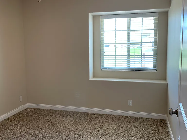 2539 Telluride Cir — Photo 32