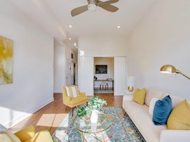 2012 D St NE, Washington, DC