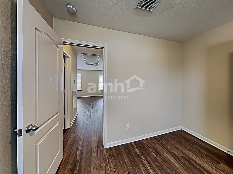 3846 Clobourne Crossing Ln — Photo 17