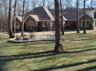 1188 E 412th Rd, Bolivar, MO 65613