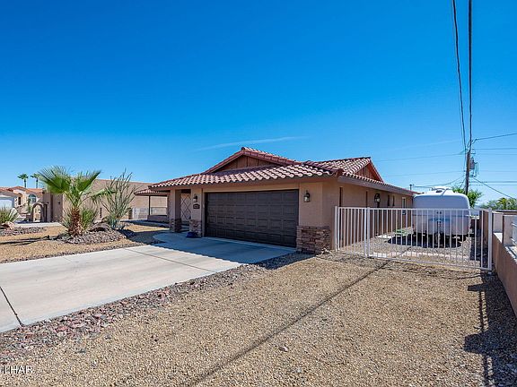 2nd image of 3273 Sand Piper Dr