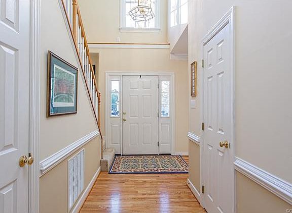 5th image of 5513 Summer Creek Way