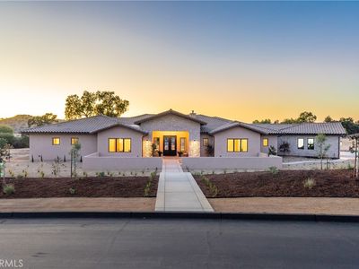 1410 Fire Rock, Templeton, CA, 93465