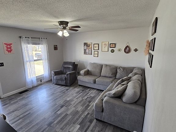 4th image of 5 Kirkwood Dr