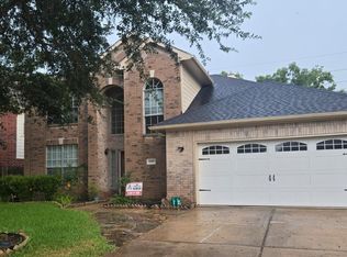 15523 Seminole Canyon Dr, Sugar Land, TX 77498