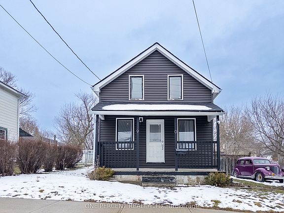 2nd image of 90 Palace Rd