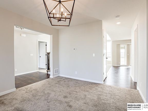 5th image of 4311 Chennault St