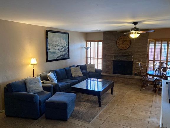 4th image of 957 W La Jolla Dr