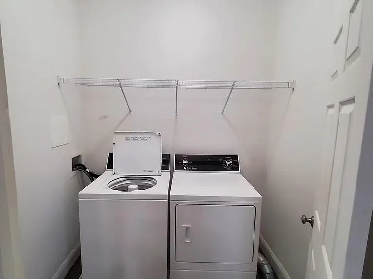 100 S Park St #1S — Photo 16