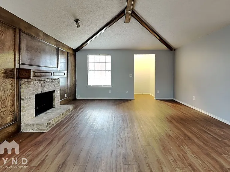 11809 Garden Terrace Dr — Photo 2