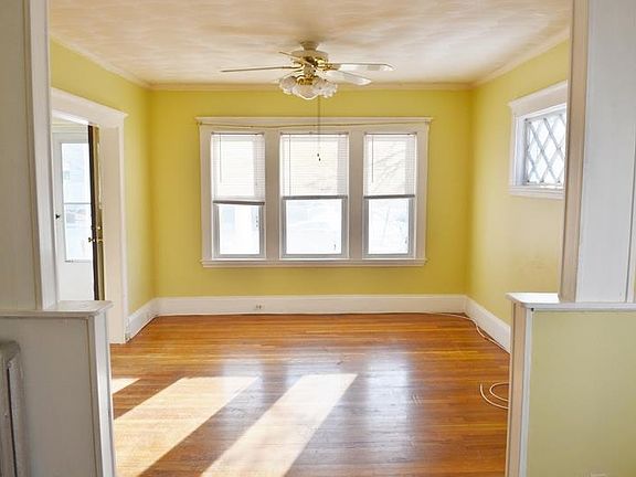 2nd image of 115 Pennsylvania Ave #20