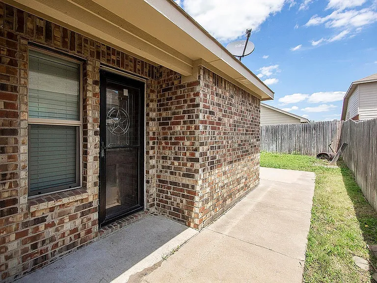 4032 Eagle Dr — Photo 18