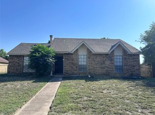425 Rainier St, Cedar Hill, TX 75104
