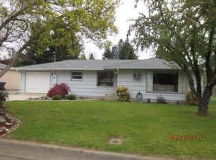 1089 SE Ashley Pl, Grants Pass, OR