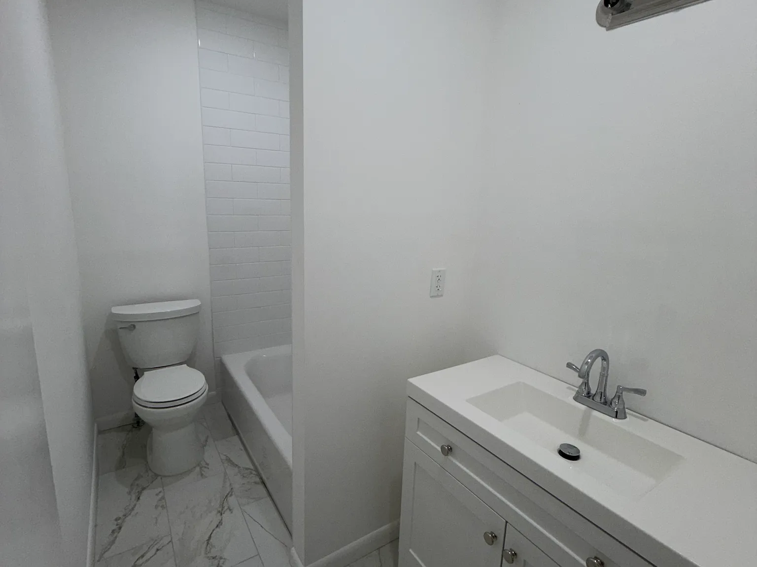 66 Broughton Ave — Photo 4