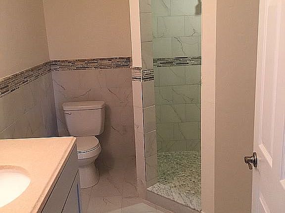 4th image of 4129 E River Dr
