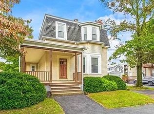 12 Arlington St, Reading, MA 01867
