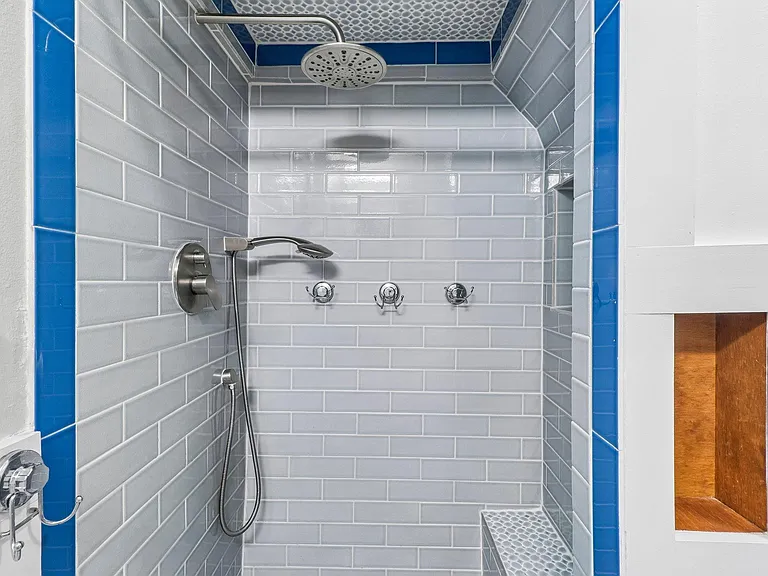 4315 Bellvue Ave — Photo 24