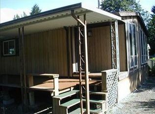 11 NE Cherokee Beach Rd, Belfair, WA 98528