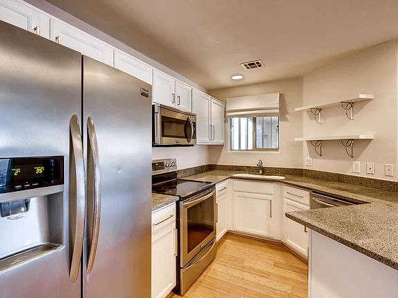 2nd image of 5249 E Shea Blvd Unit 201