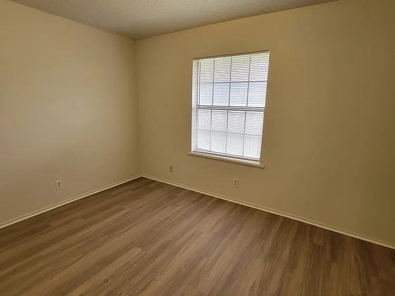2418 Patrick Henry St #A — Photo 6