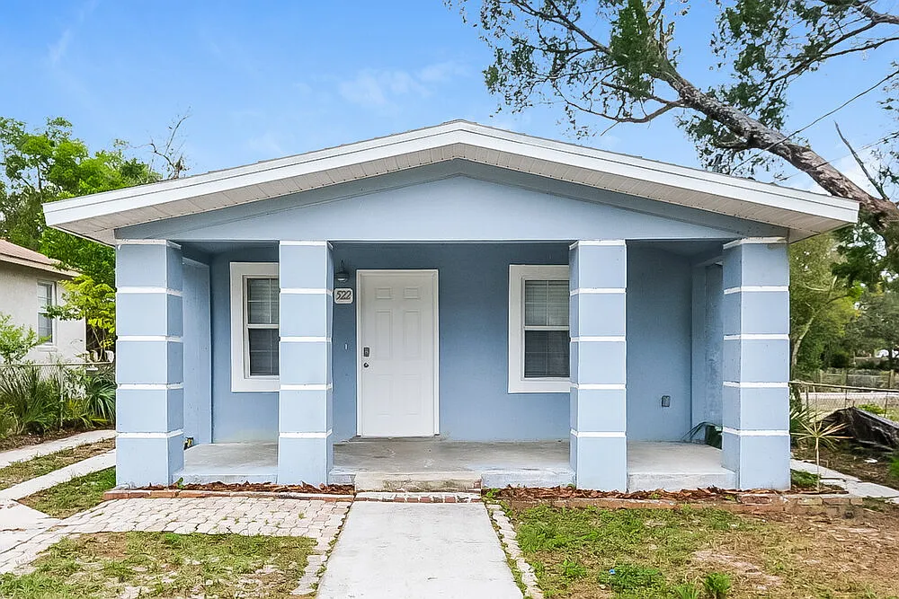 2 bed, 2.0 bath, 1298 sqft, $1,745 — Photo 1