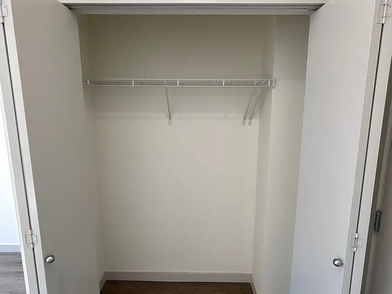 4801 Fauntleroy Apartments — Photo 30