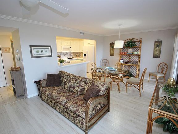 3rd image of 23 Alcira Ct