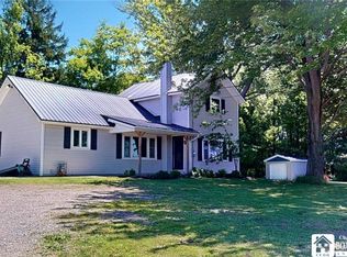 12374 Pennsylvania Ave, Silver Creek, NY 14136