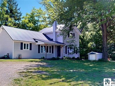 12374 Pennsylvania Ave, Silver Creek, NY, 14136