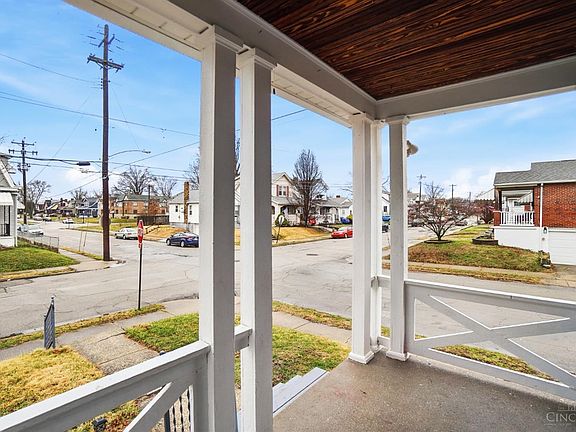 5th image of 5256 Warren Ave