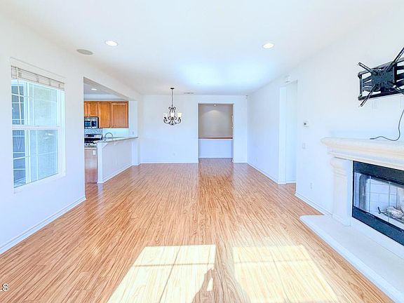 2nd image of 8262 Onyx St #8262