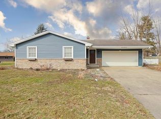 23555 Holly Dr, Elkhart, IN 46514