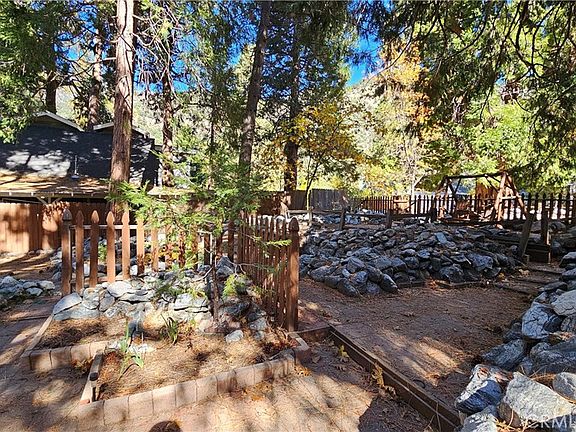 4th image of 9373 Quercus Ln