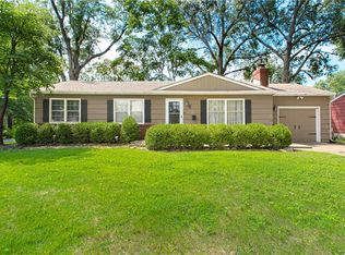1 W 96th Ter, Kansas City, MO 64114