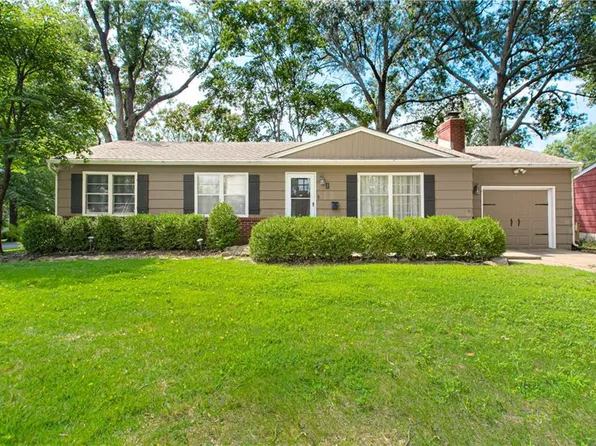 1 W 96th Ter, Kansas City, MO 64114