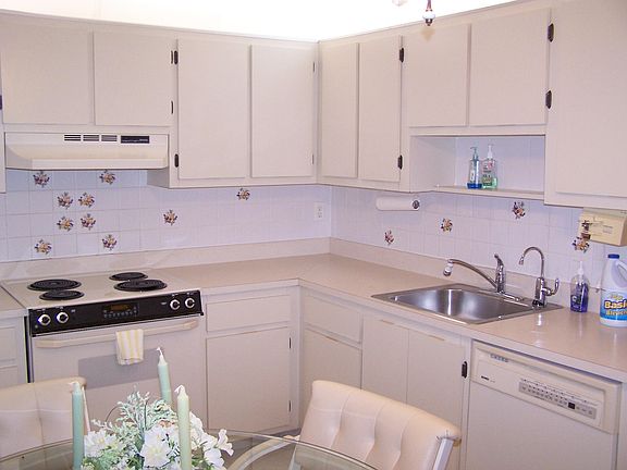 4th image of 5376 Viburnum Cir