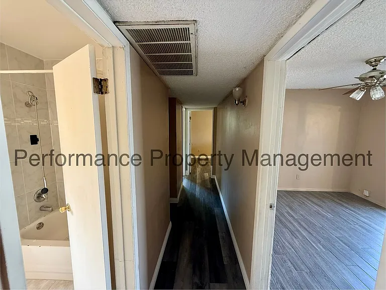 5424 Le Conte Ave — Photo 7