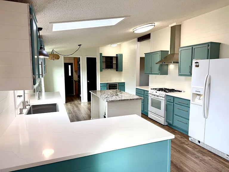 5333 S Santa Claus Ave — Photo 10