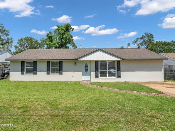 15461 Orleans Dr, Biloxi, MS 39532