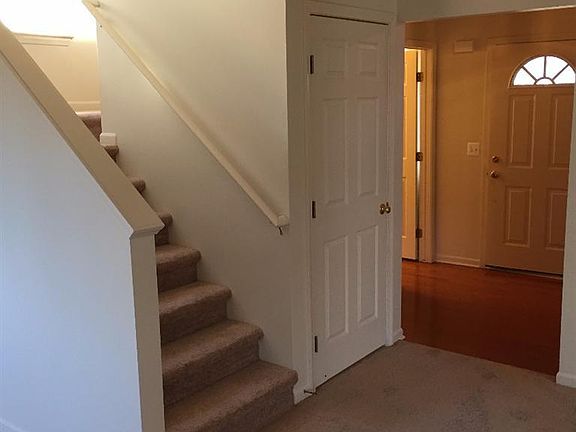 4th image of 8607 Somerset Ln #49