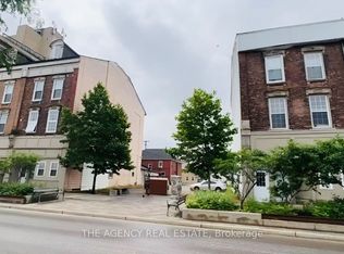 268 Talbot St #2, Saint Thomas, ON N5P 1B4