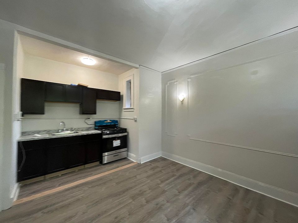 1st image of 1 Noll Pl APT 13