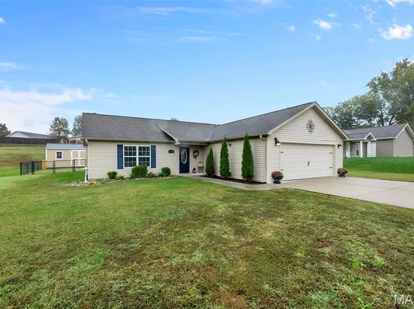 155 Parklane Dr, Cape Girardeau, MO 63701