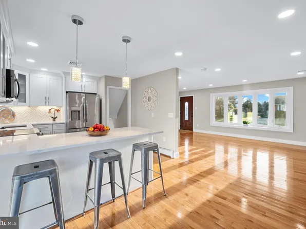 435 Cynthia Ave, Penndel, PA 19047