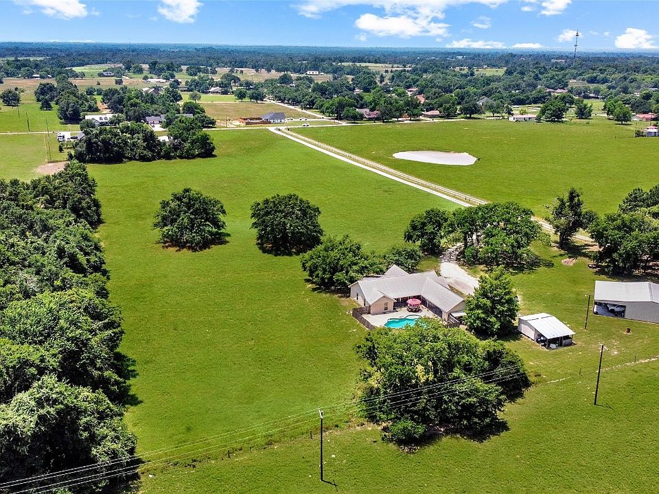 305 Northline Rd, Teague, TX 75860 | Zillow